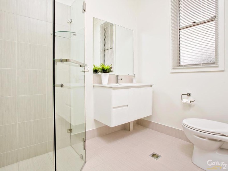 8 Terry Avenue, Seven Hills NSW 2147