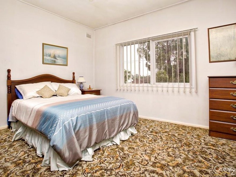 52 Endeavour Street, Seven Hills NSW 2147