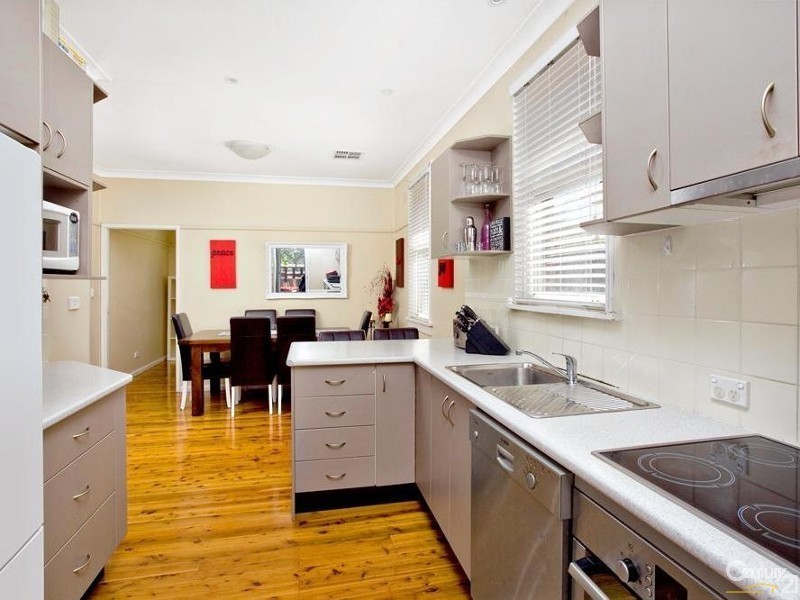 8 Gladys Crescent, Seven Hills NSW 2147