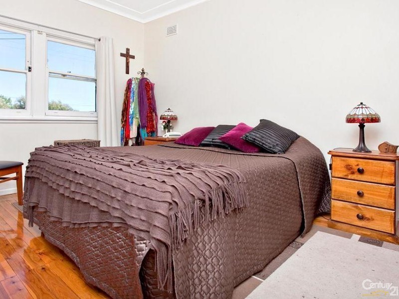 5 Marnpar Road, Seven Hills NSW 2147