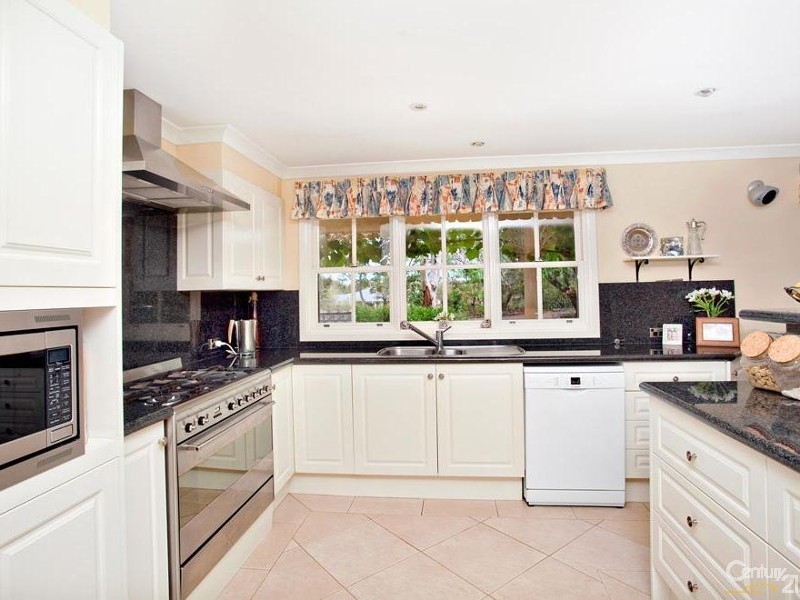 16 Robson Road, Kenthurst NSW 2156