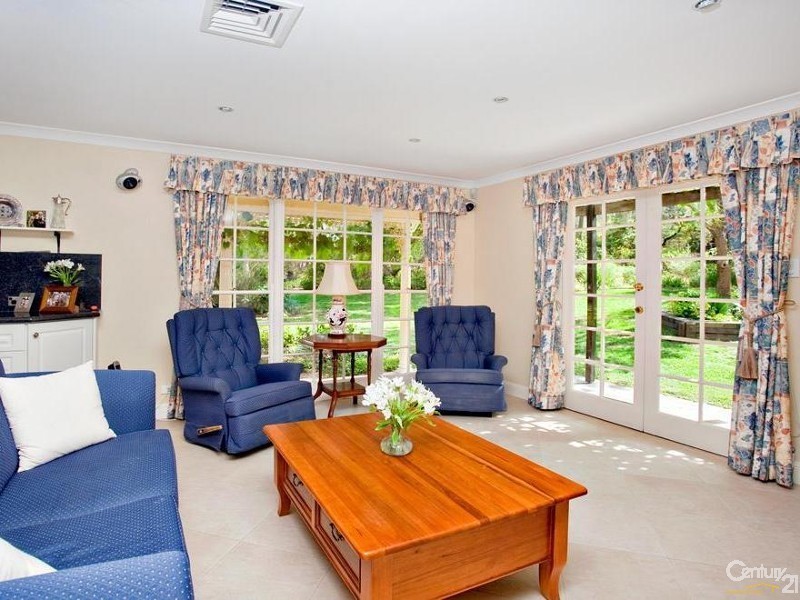 16 Robson Road, Kenthurst NSW 2156