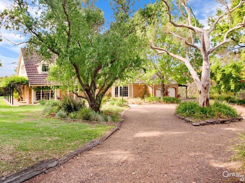 16 Robson Road, Kenthurst NSW 2156