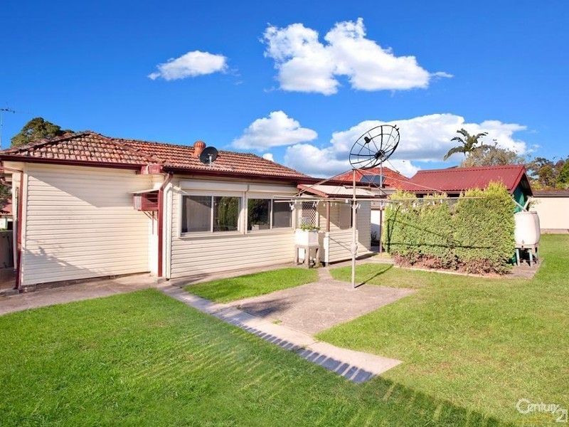 12 Endeavour Street, Seven Hills NSW 2147