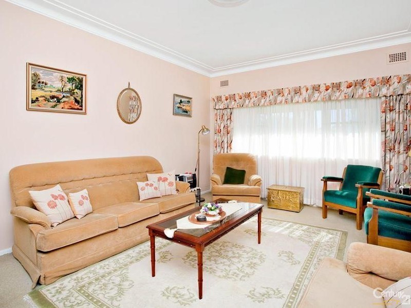 73 Bungaree Road, Toongabbie NSW 2146