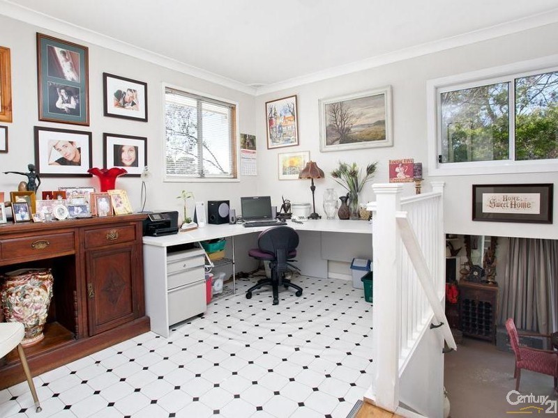 18 Rae Street, Seven Hills NSW 2147