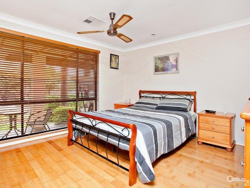 33 Winnipeg Street, Seven Hills NSW 2147