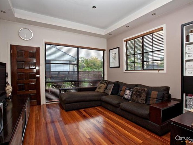 96 Barbara Blvde, Seven Hills NSW 2147