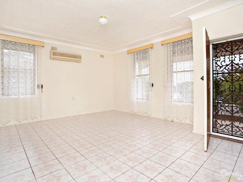 6 Oxley Street, Lalor Park NSW 2147