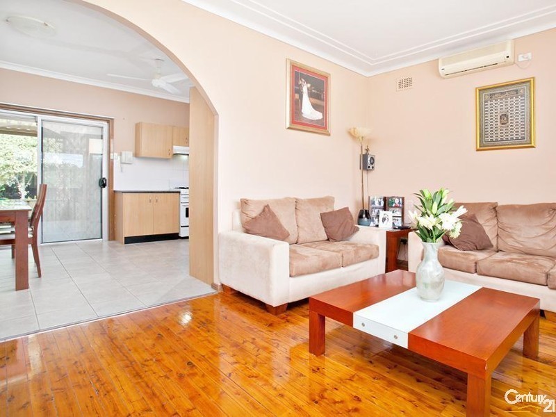 8 Jannarn Grove, Seven Hills NSW 2147