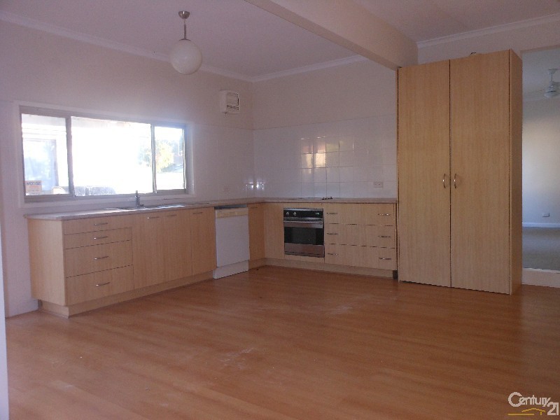 28 Wheeler Street, Lalor Park NSW 2147