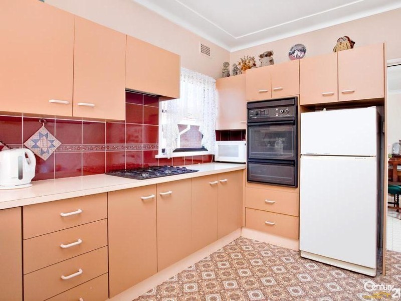 73 Bungaree Road, Toongabbie NSW 2146