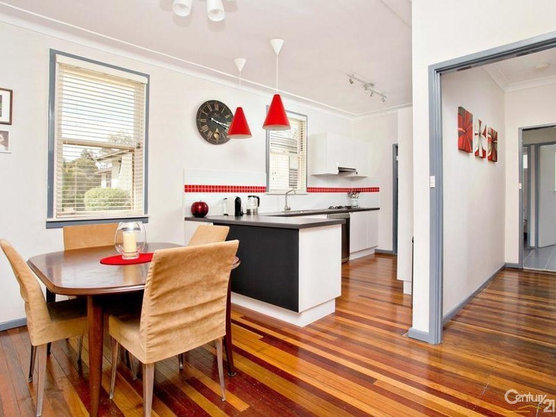 2 Radley Road, Seven Hills NSW 2147