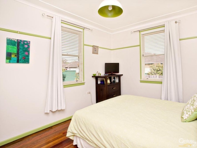 2 Radley Road, Seven Hills NSW 2147