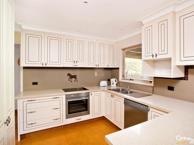 33 Monaro Street, Seven Hills NSW 2147