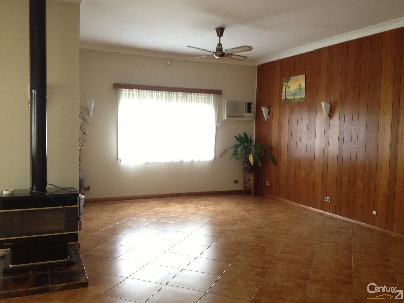 3 Orlando Crescent, Seven Hills NSW 2147