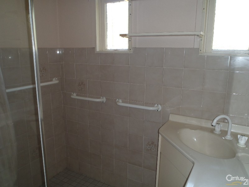 10 Sixth Avenue, Seven Hills NSW 2147