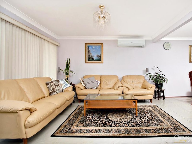 74 Endeavour Street, Seven Hills NSW 2147