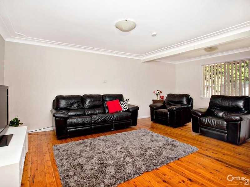 4 Lamonerie Street, Toongabbie NSW 2146