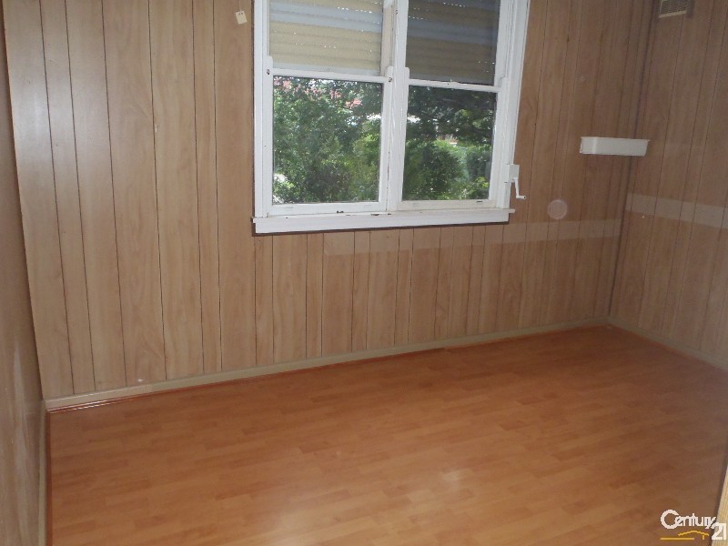 10 Radley Road, Seven Hills NSW 2147