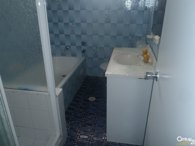 7  Abercrombie Avenue, Seven Hills NSW 2147