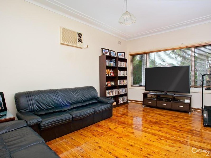44 Dora Street, Blacktown NSW 2148