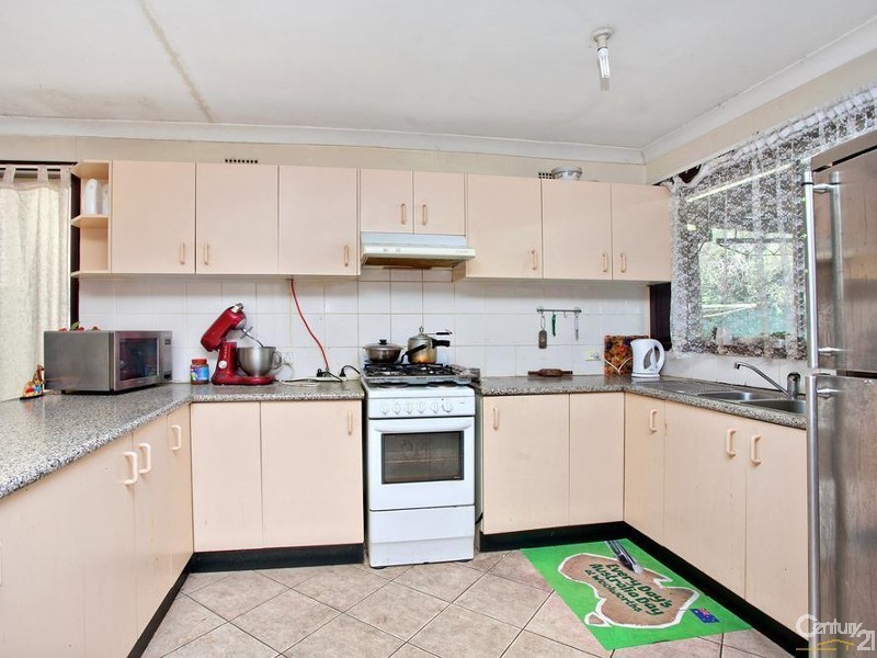 1 Mackenzie Blvde, Seven Hills NSW 2147