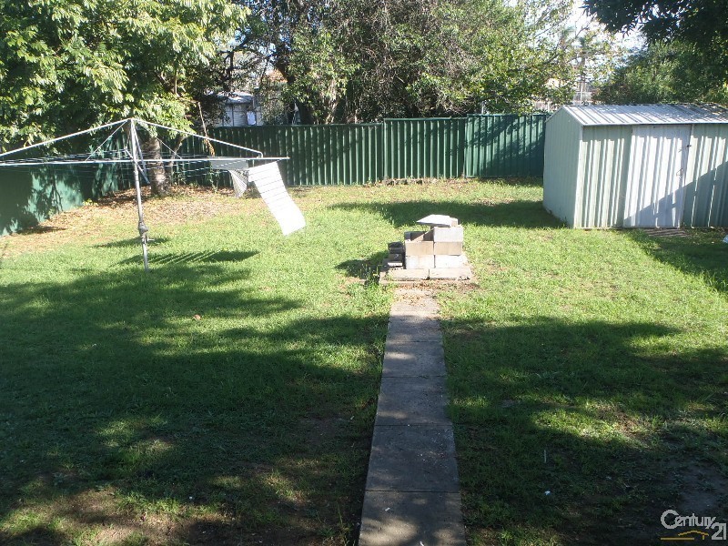 16 Pioneer Street, Seven Hills NSW 2147