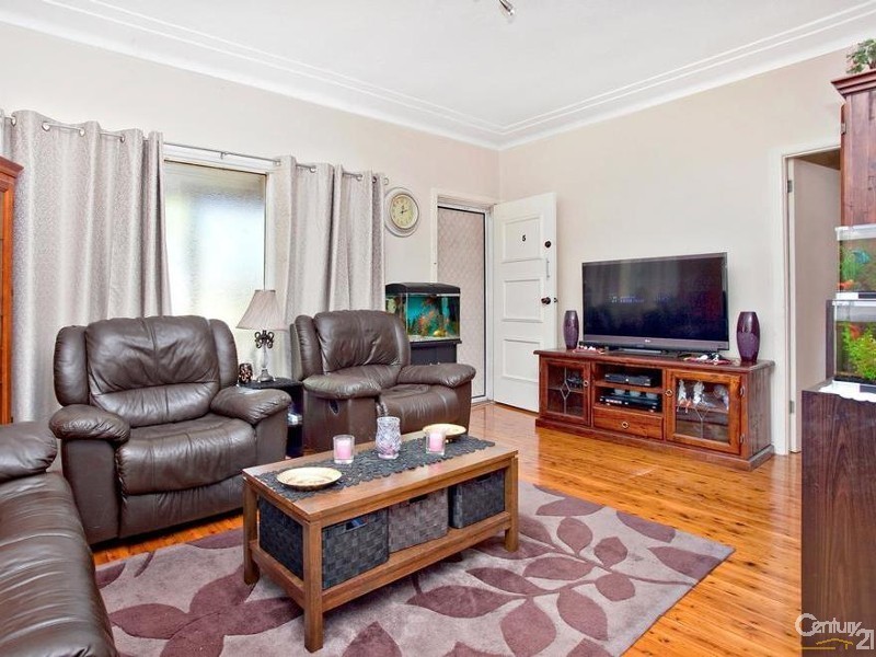 5 Marnpar Road, Seven Hills NSW 2147