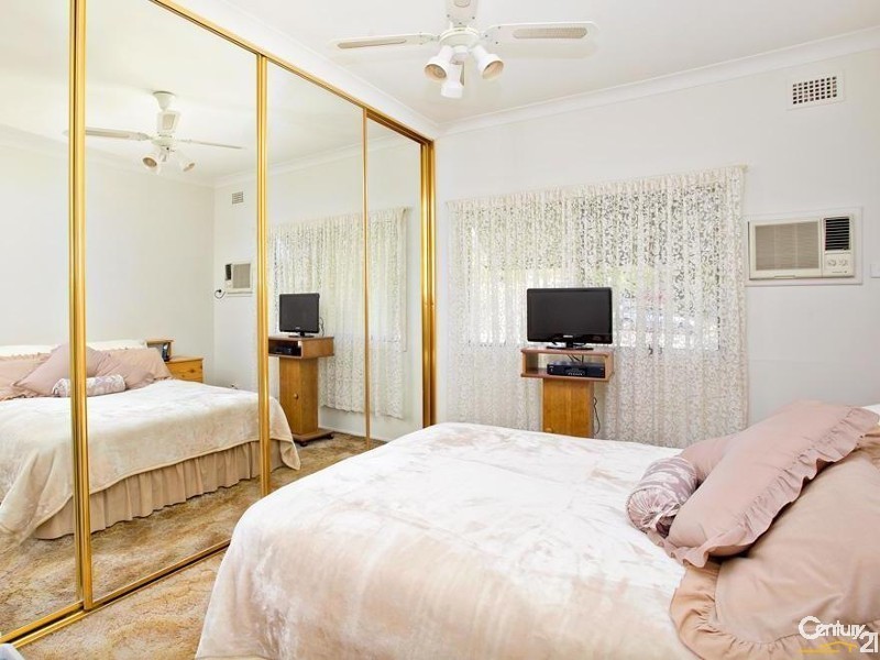 22 Oldfield Road, Seven Hills NSW 2147