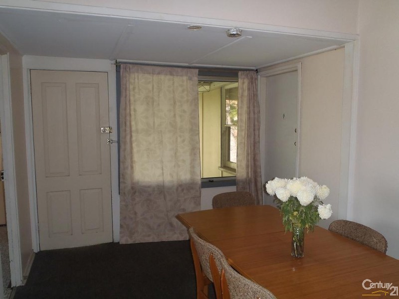 24 Pioneer Street, Seven Hills NSW 2147