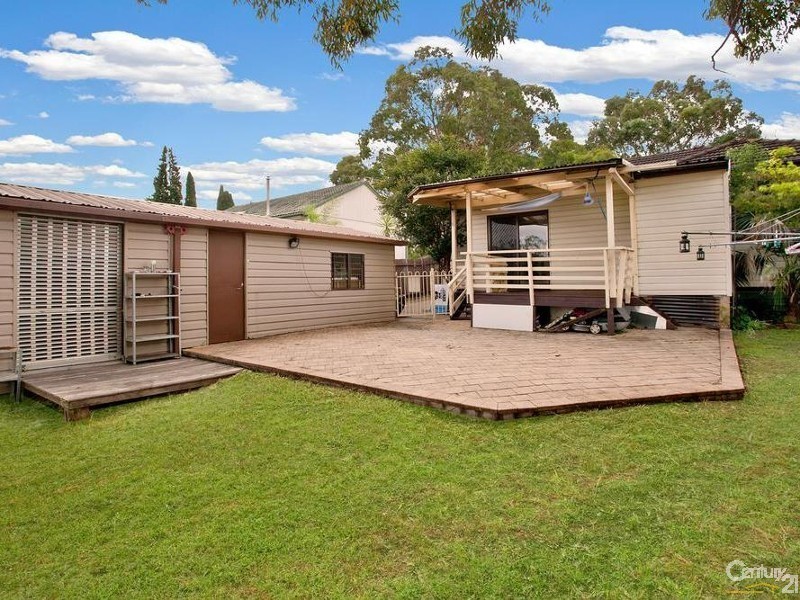 20 Noakes Parade, Lalor Park NSW 2147