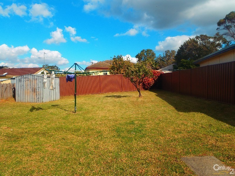 10 Forrest Road, Lalor Park NSW 2147