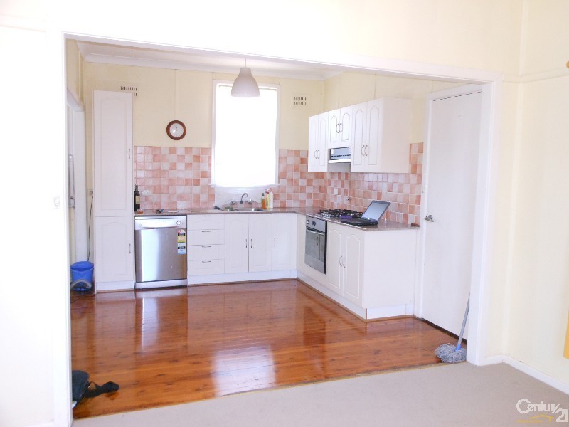 142 Lucas Road, Seven Hills NSW 2147