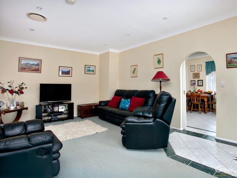 9 Browning Place, Lalor Park NSW 2147