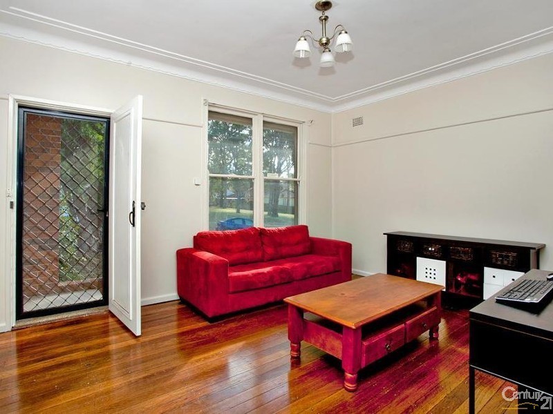 6 Noakes Parade, Lalor Park NSW 2147