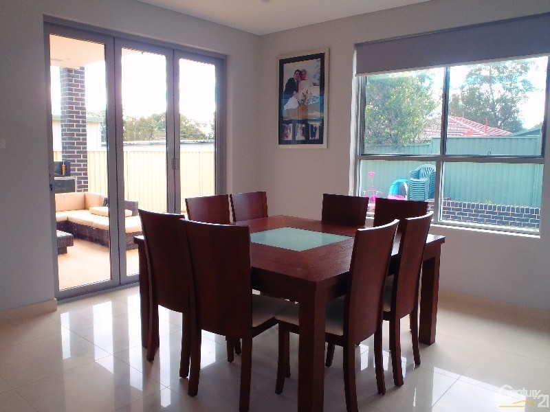 39 Leabons Lane, Seven Hills NSW 2147