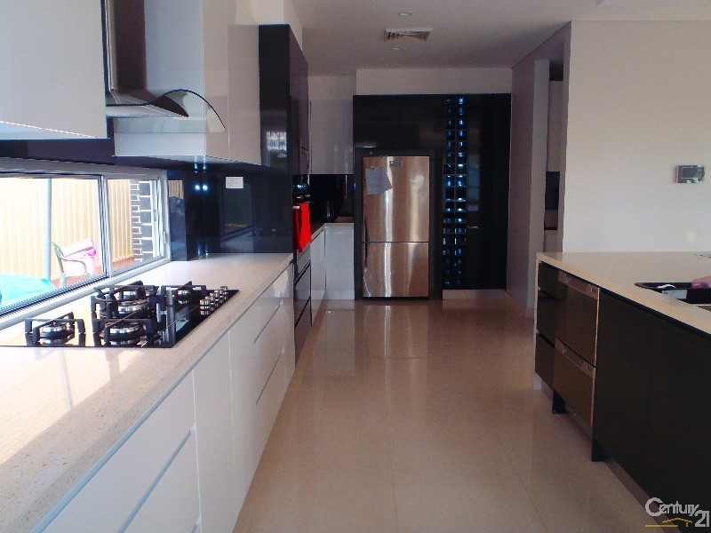 39 Leabons Lane, Seven Hills NSW 2147