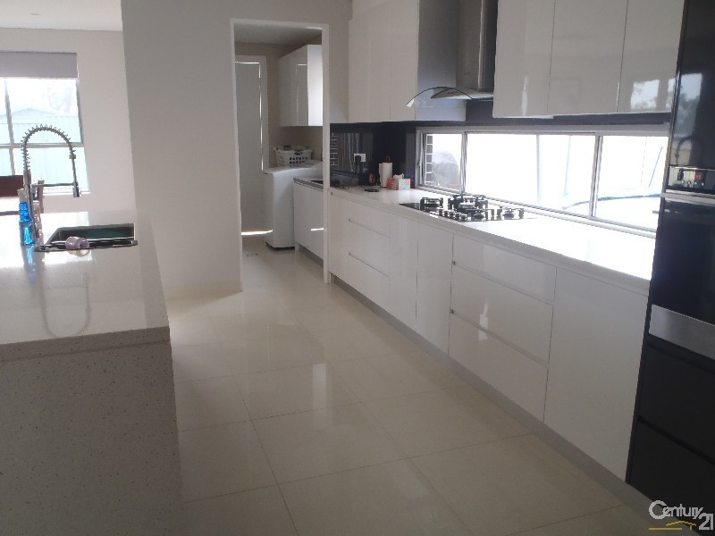 39 Leabons Lane, Seven Hills NSW 2147