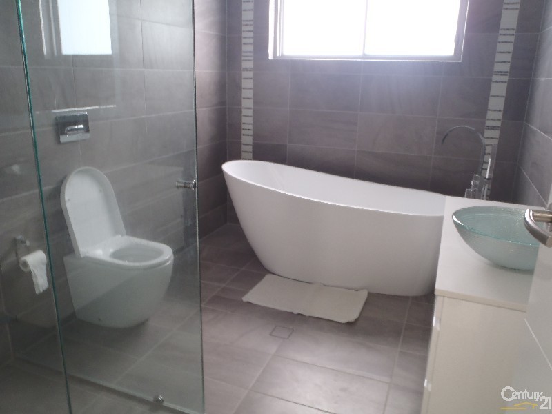 39 Leabons Lane, Seven Hills NSW 2147