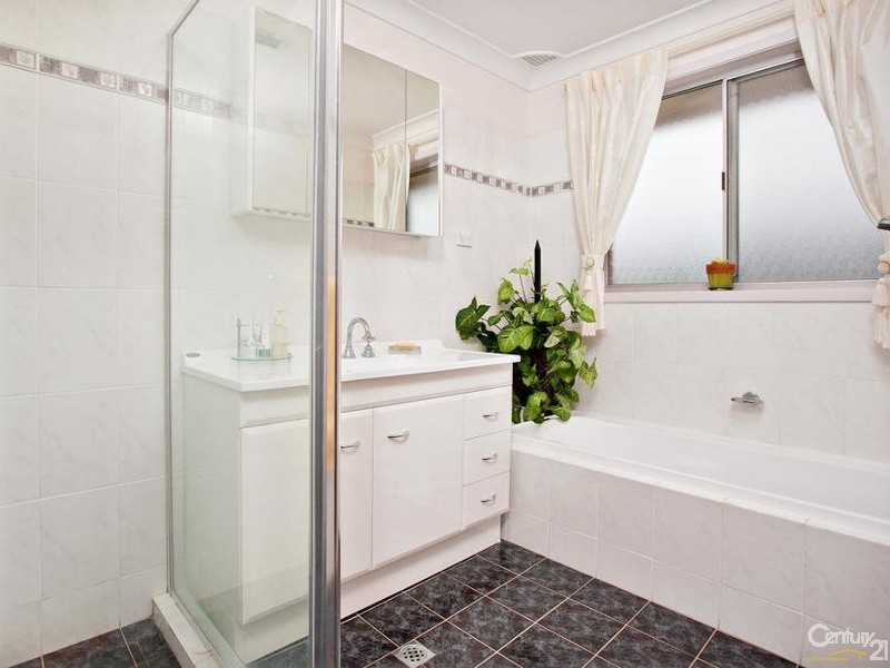 74 Endeavour Street, Seven Hills NSW 2147