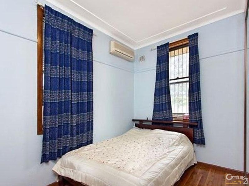 7 Gladys Road, Seven Hills NSW 2147