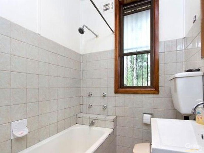 7 Gladys Road, Seven Hills NSW 2147