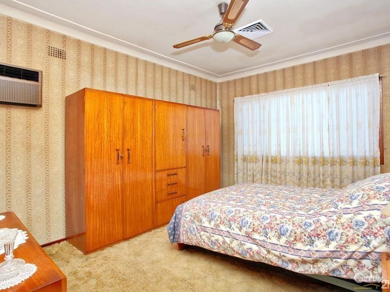 71 Lucas Road, Lalor Park NSW 2147