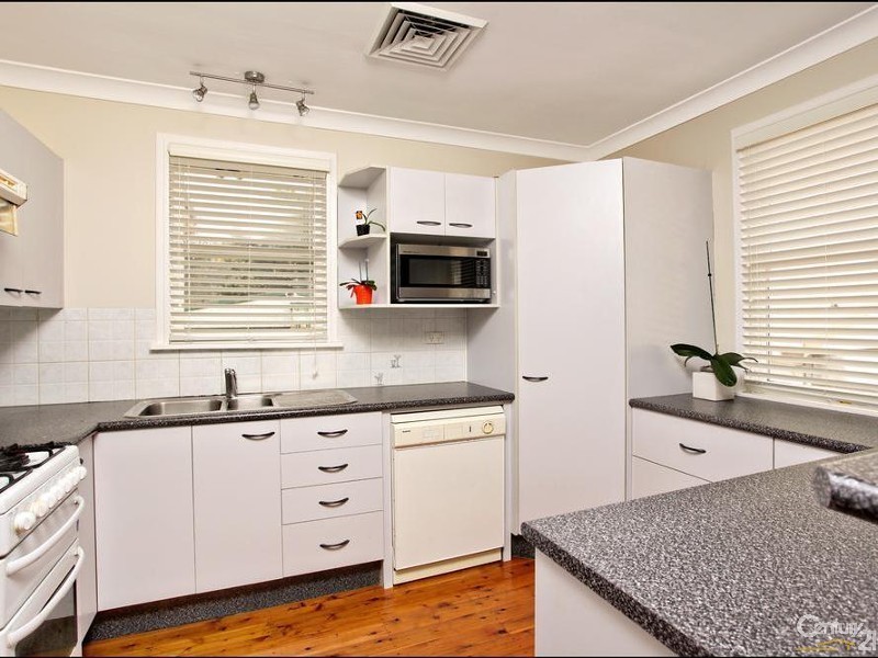 15 Carole Street, Seven Hills NSW 2147