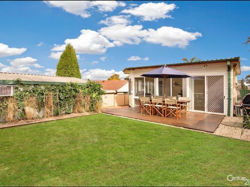 15 Carole Street, Seven Hills NSW 2147