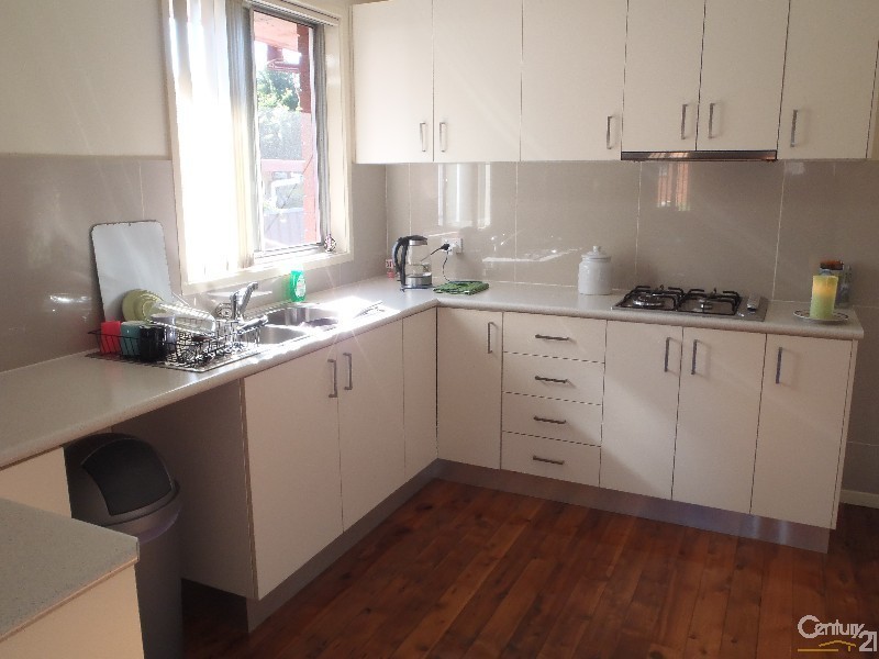 13 Winnipeg Street, Seven Hills NSW 2147