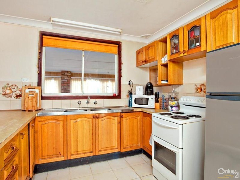 3 Briscoe Crescent, Kings Langley NSW 2147