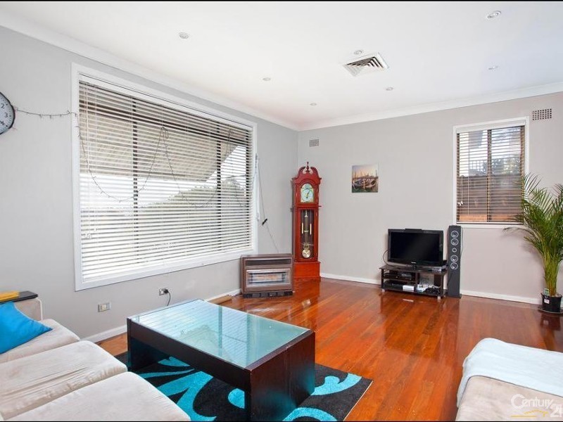 112 Freeman Street, Lalor Park NSW 2147