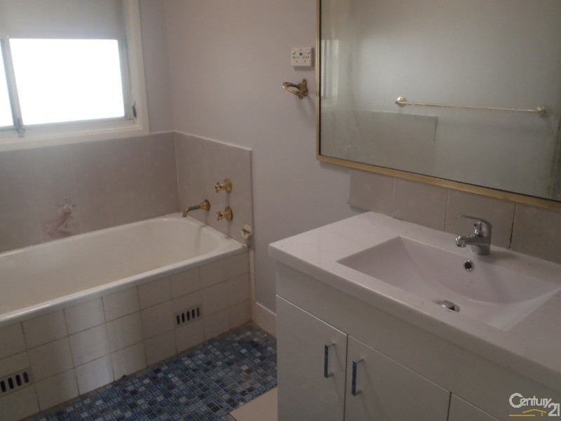 97 Isaac Smith Parade, Kings Langley NSW 2147